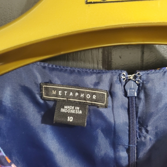 Metaphor Paisley Dress. Size 10. - Picture 2 of 3